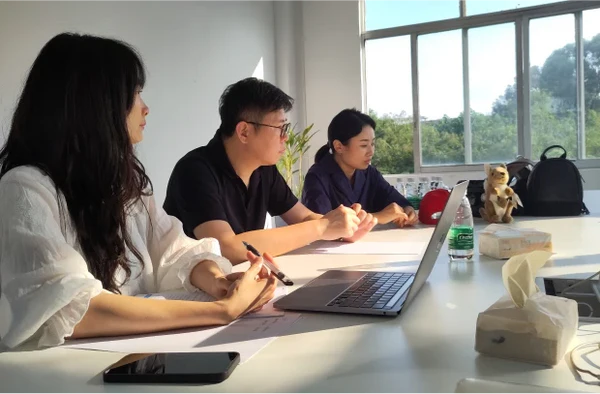 team meeting Alessia jade